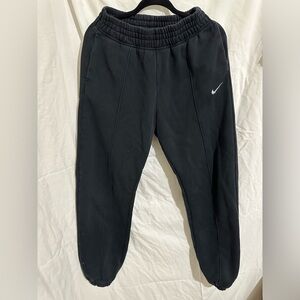 Women’s Nike Sweatpants Size: Small